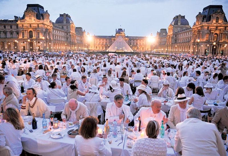 Mengetahui Tentang White Dinners: Acara Tahunan Rahasia Prancis